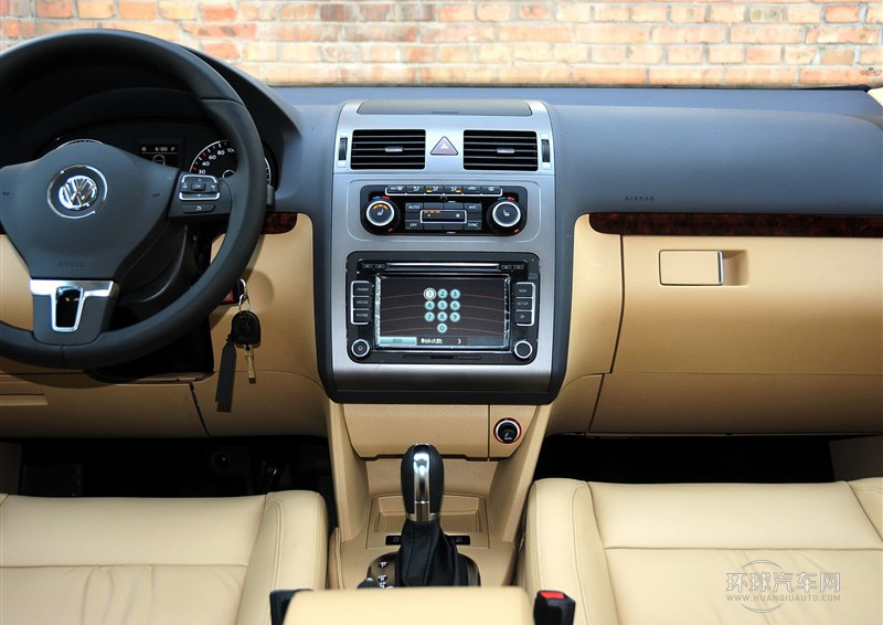 2013款 1.4T 自動(dòng)璀璨版5座