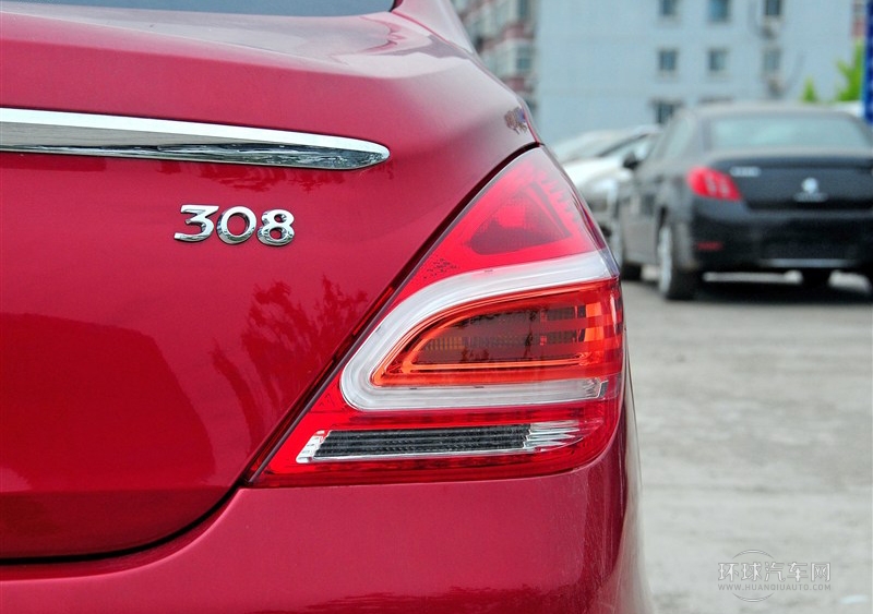 2014款 樂享版 1.6L 自動優(yōu)尚型