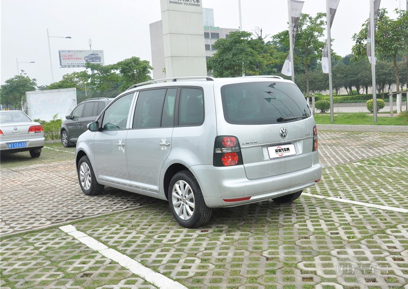 2013款 1.4T 自動璀璨版7座