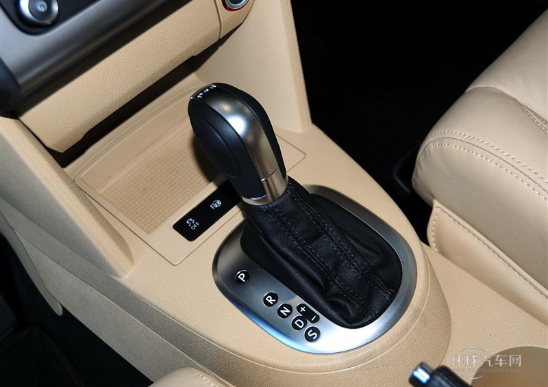 2013款 1.4T 自動睿智版5座