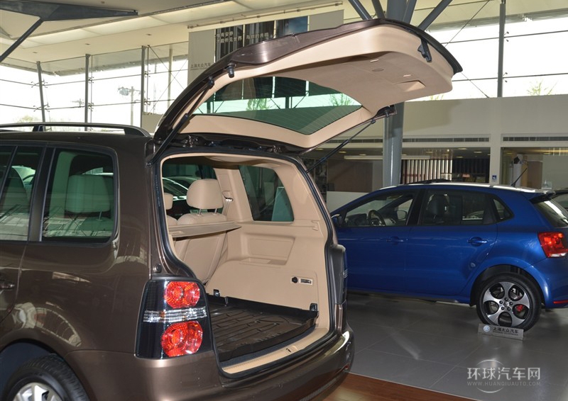 2013款 1.4T 自動睿智版7座