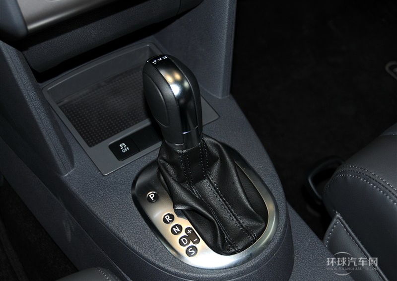 2013款 1.4T 自動舒適版5座