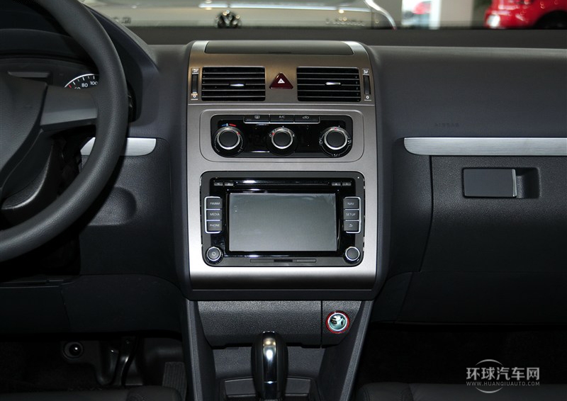 2013款 1.4T 自動(dòng)舒適版5座