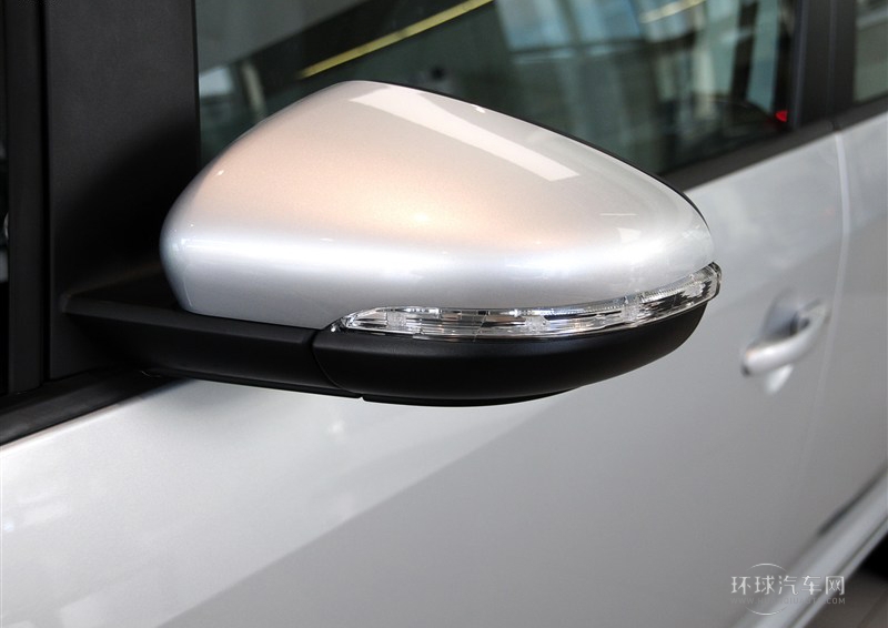 2013款 1.4T 自動舒適版5座