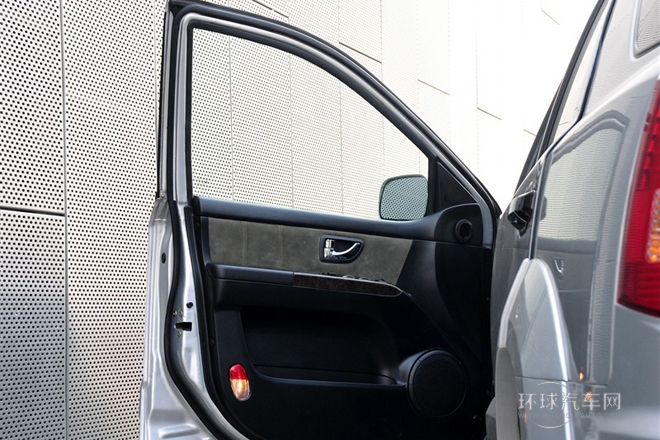 2011款 2.0L 精英版