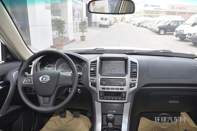 2012款 2.0L 手動汽油兩驅時尚版