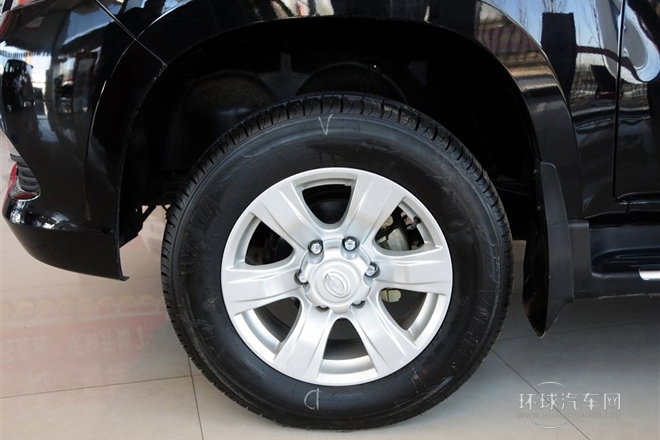 2012款 2.0L 手動汽油兩驅(qū)天窗版