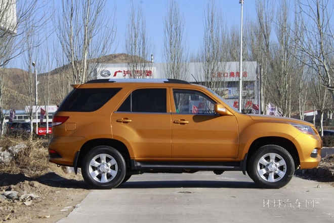 2012款 2.4L 自動汽油四驅(qū)時尚版