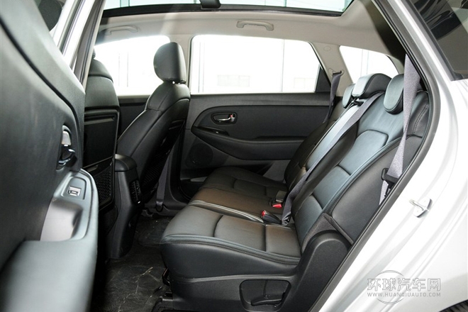 2013款 2.0L 7座自動舒適版 國V