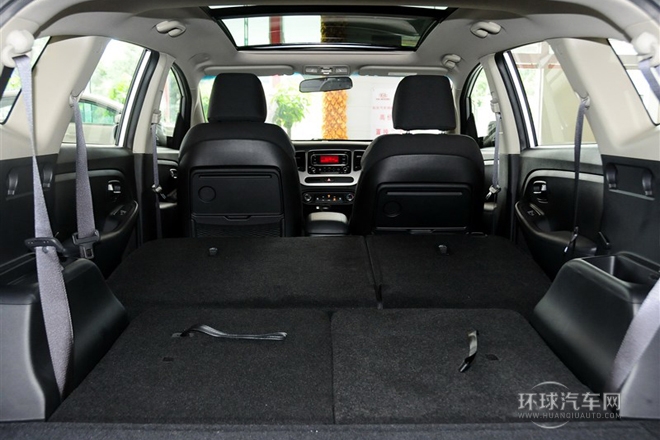 2013款 2.0L 7座自動標(biāo)準(zhǔn)版 國V