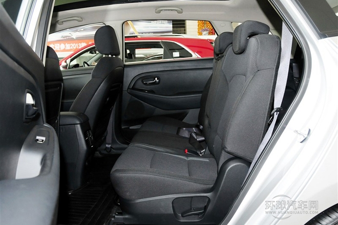 2013款 2.0L 7座自動標準版 國V