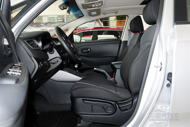 2013款 2.0L 7座自動標準版 國V