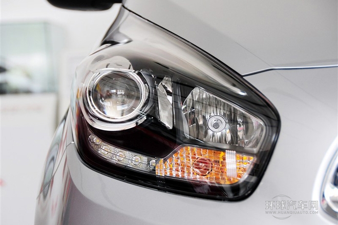 2013款 2.0L 7座自動(dòng)標(biāo)準(zhǔn)版 國V