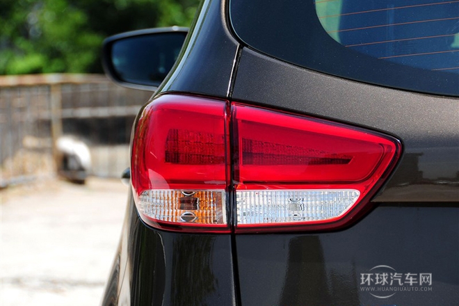 2013款 2.0L 5座自動舒適版 國V