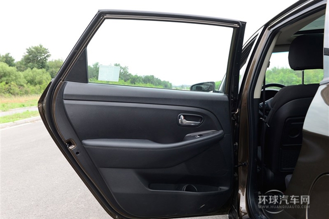 2013款 2.0L 5座自動(dòng)標(biāo)準(zhǔn)版 國(guó)V