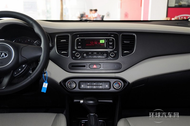 2013款 2.0L 5座自動標準版 國V