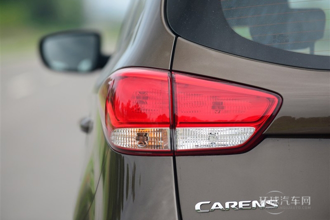 2013款 2.0L 5座自動標準版 國V