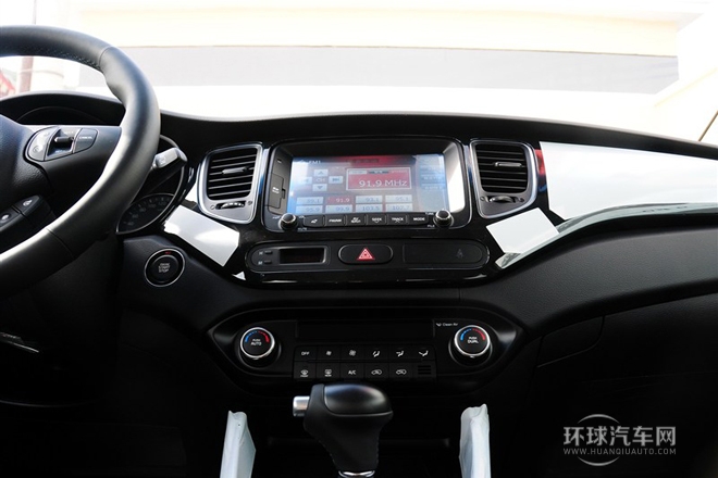 2013款 2.0L 7座自動豪華版 國IV