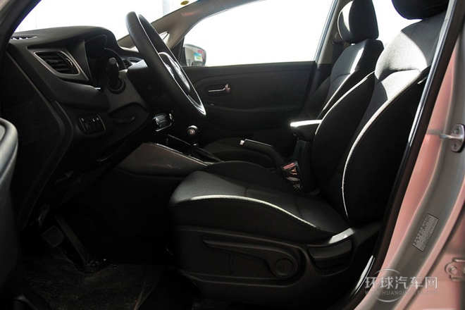 2013款 2.0L 7座自動標準版 國IV