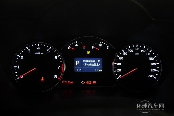 2013款 2.0L 5座自動標準版 國IV