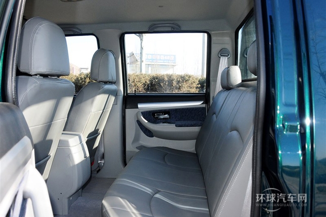 2010款 2.2L汽油豪華型短貨箱