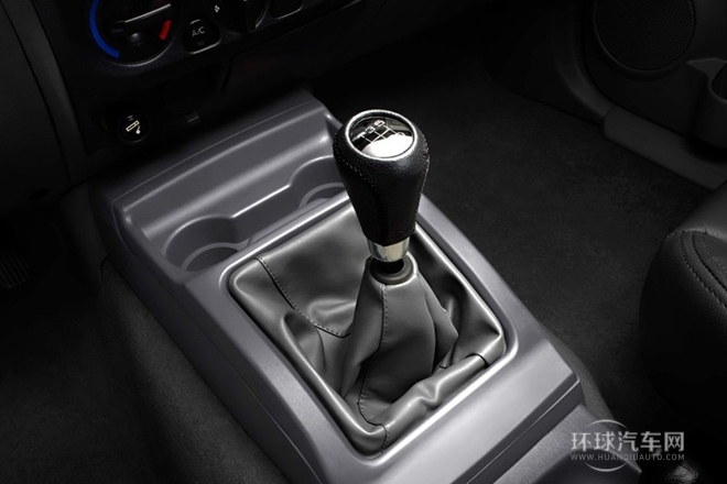 2010款 2.2L汽油標準型