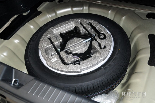 2013款 2.4L 商務天窗型 國IV