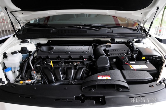 2013款 2.4L 商務(wù)天窗型 國V