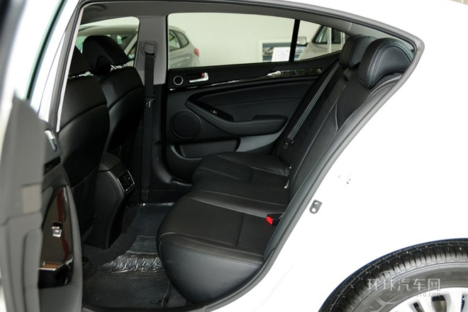 2013款 2.4L 商務天窗型 國V