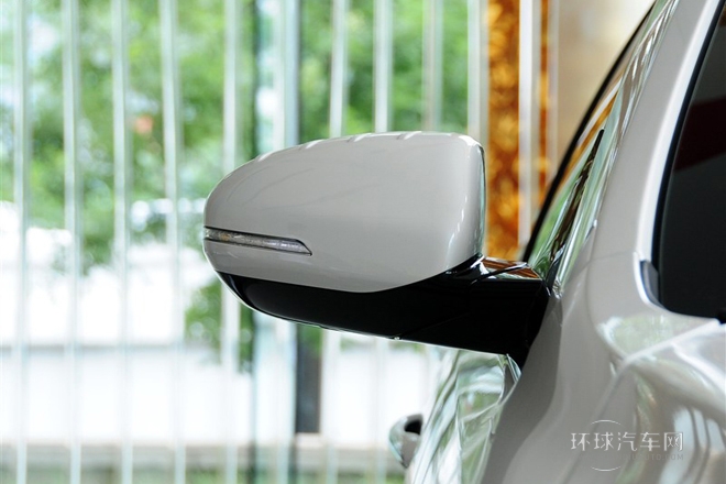 2013款 2.4L 商務(wù)天窗型 國V