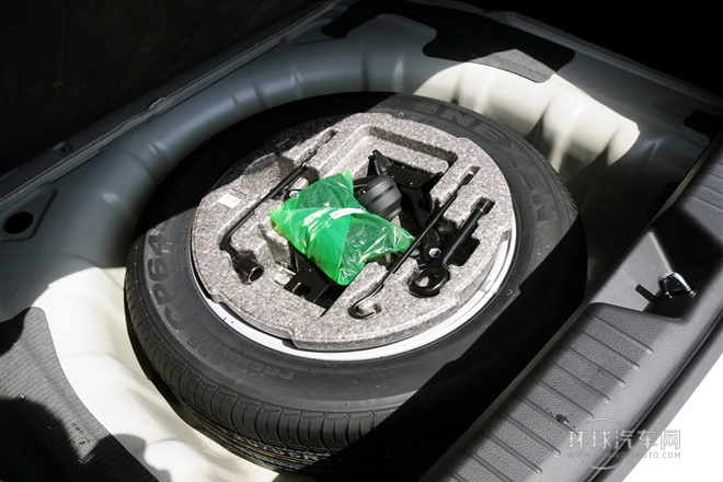 2013款 2.4L 商務(wù)型 國V