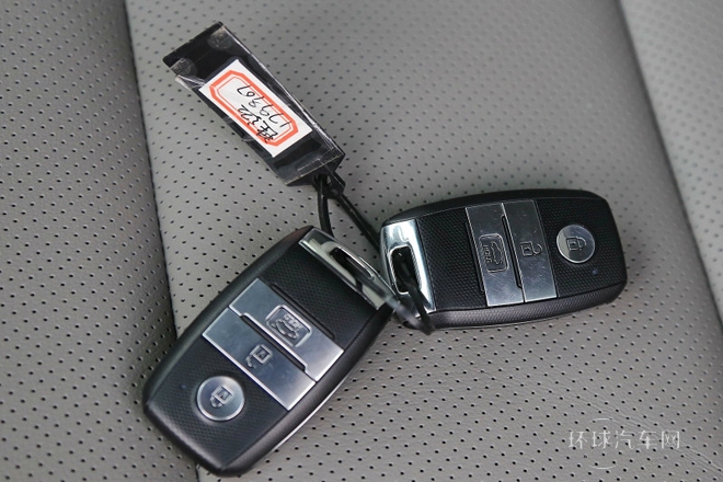 2014款 2.0L 旗艦版