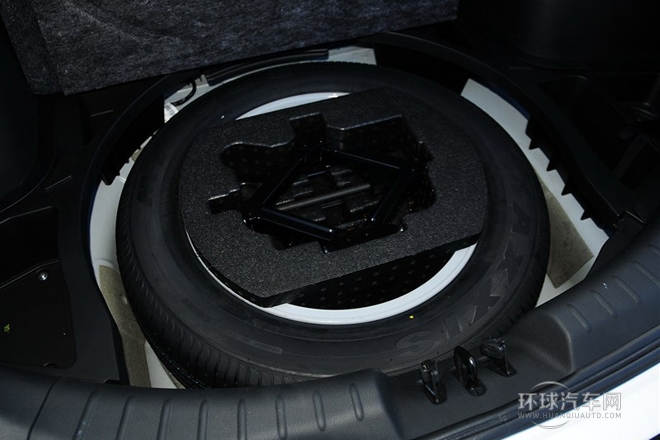 2012款 2.0L 手動兩驅(qū)豪華版