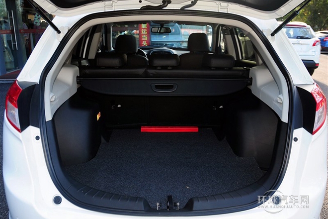 2012款 2.0L 手動(dòng)兩驅(qū)豪華版