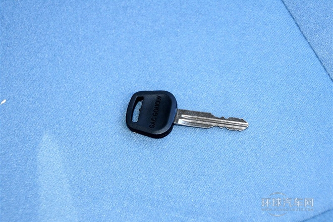 2012款 1.0L豪華型