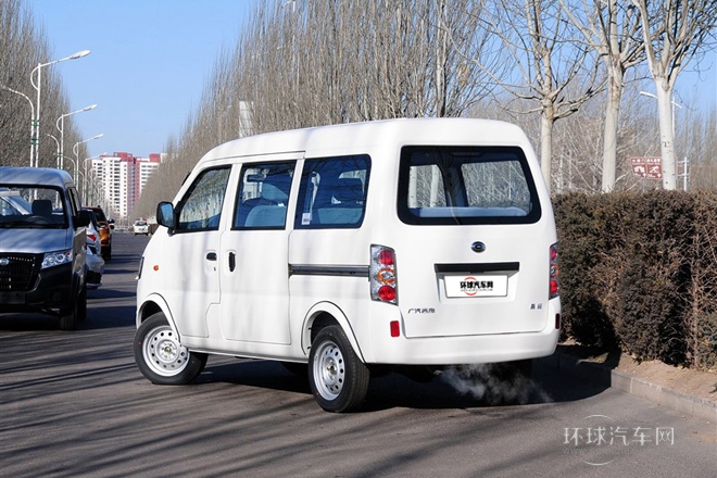 2012款 1.0L豪華型