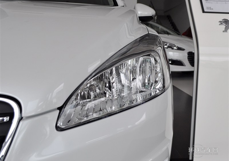 2013款 2.0L 兩周年紀(jì)念 自動天窗經(jīng)典版