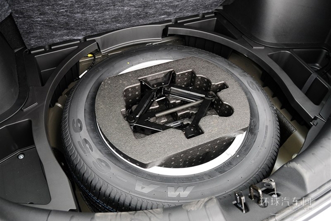 2012款 2.0L 自動兩驅豪華版