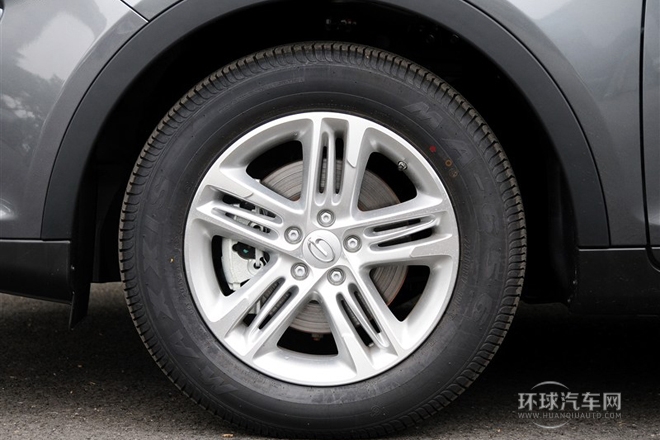 2012款 2.0L 自動兩驅(qū)豪華版