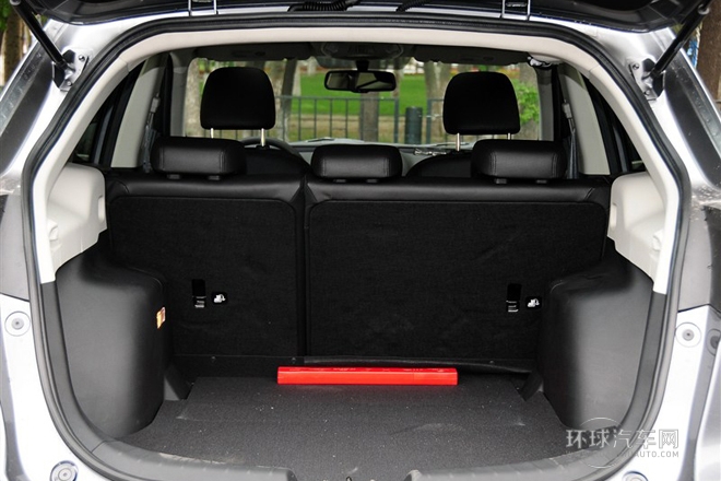 2012款 2.0L 自動兩驅豪華版