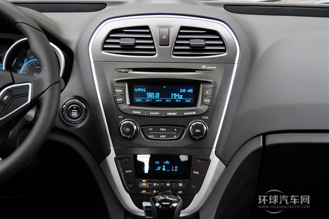 2012款 2.0L 自動兩驅(qū)豪華版