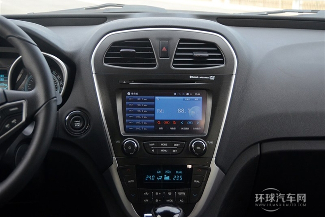 2012款 2.0L 自動兩驅尊貴版