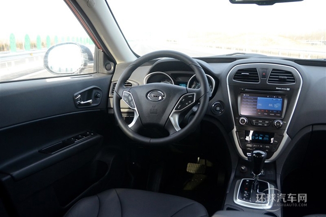 2012款 2.0L 自動(dòng)兩驅(qū)尊貴版