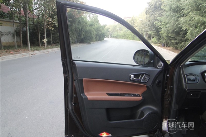 2013款 1.8T 自動兩驅五周年紀念版