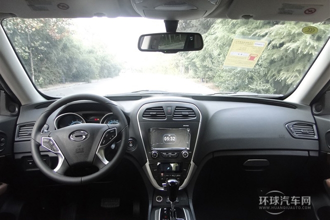 2013款 1.8T 自動(dòng)兩驅(qū)五周年紀(jì)念版