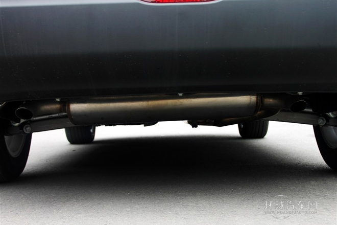 2013款 1.8T 自動四驅豪華版