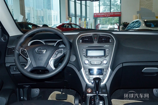 2013款 1.8T 自動四驅五周年紀念版