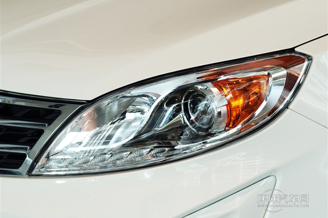 2013款 1.8T 自動四驅五周年紀念版