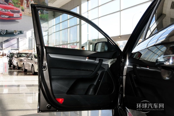 2013款 2.2T 7座柴油豪華版