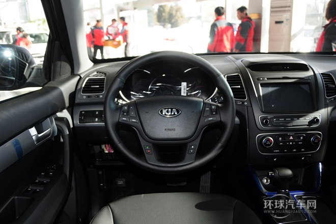 2013款 2.2T 7座柴油豪華版